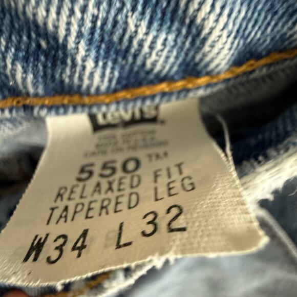 Vtg 90s Levi’s 550 Jeans Mens 34x32 Relaxed Fit Tapered Leg Light Wash Denim USA - Picture 9 of 9
